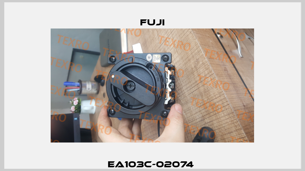 EA103C-02074  Fuji